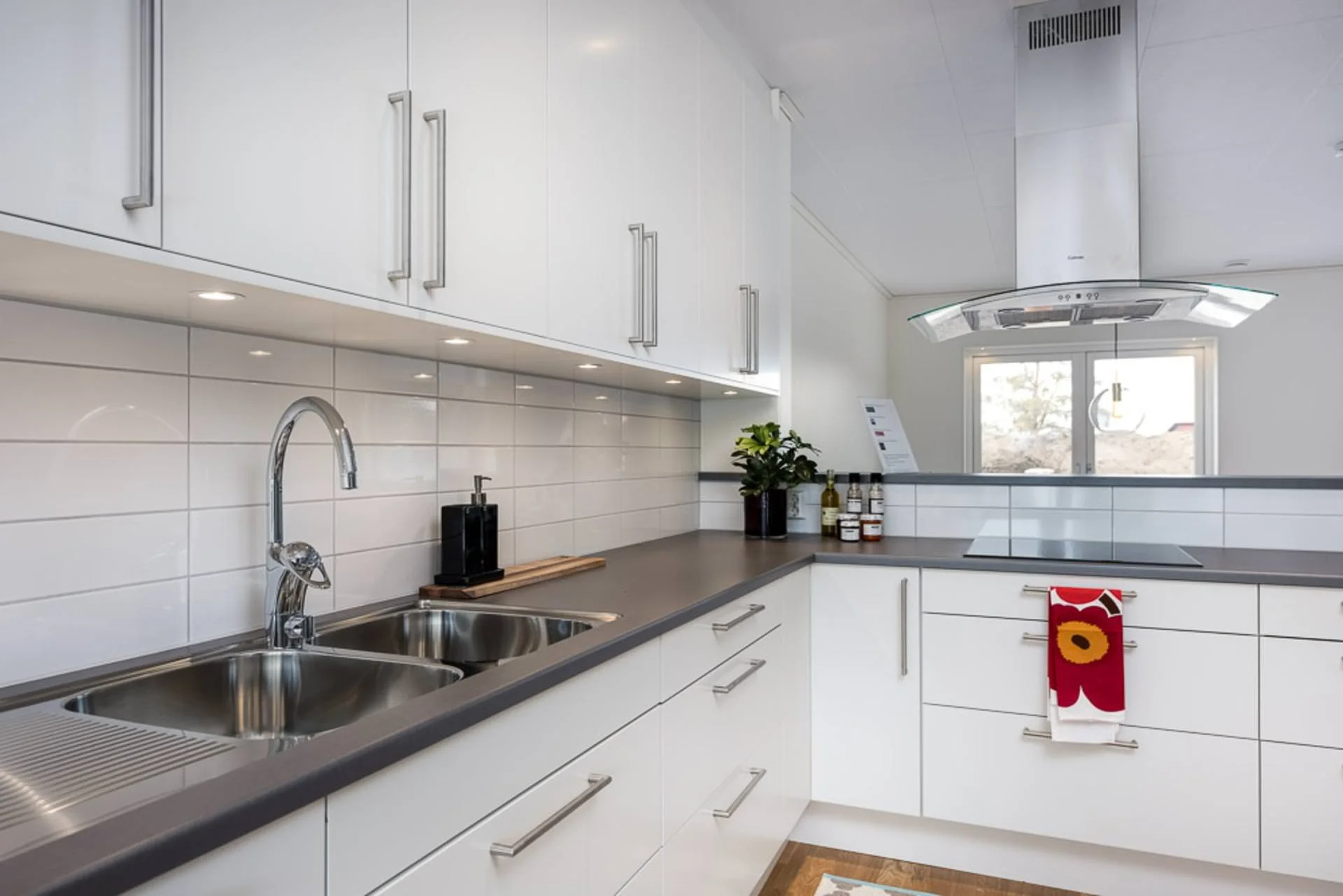 1. Maleri Renovering (3)