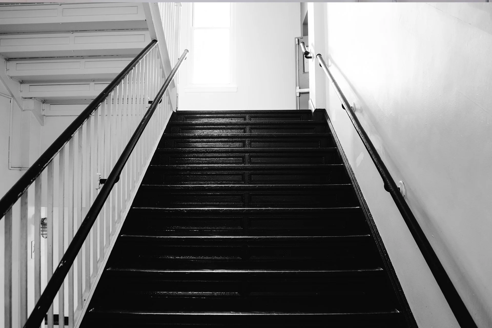 6. Trapphusrenovering Malning (1)